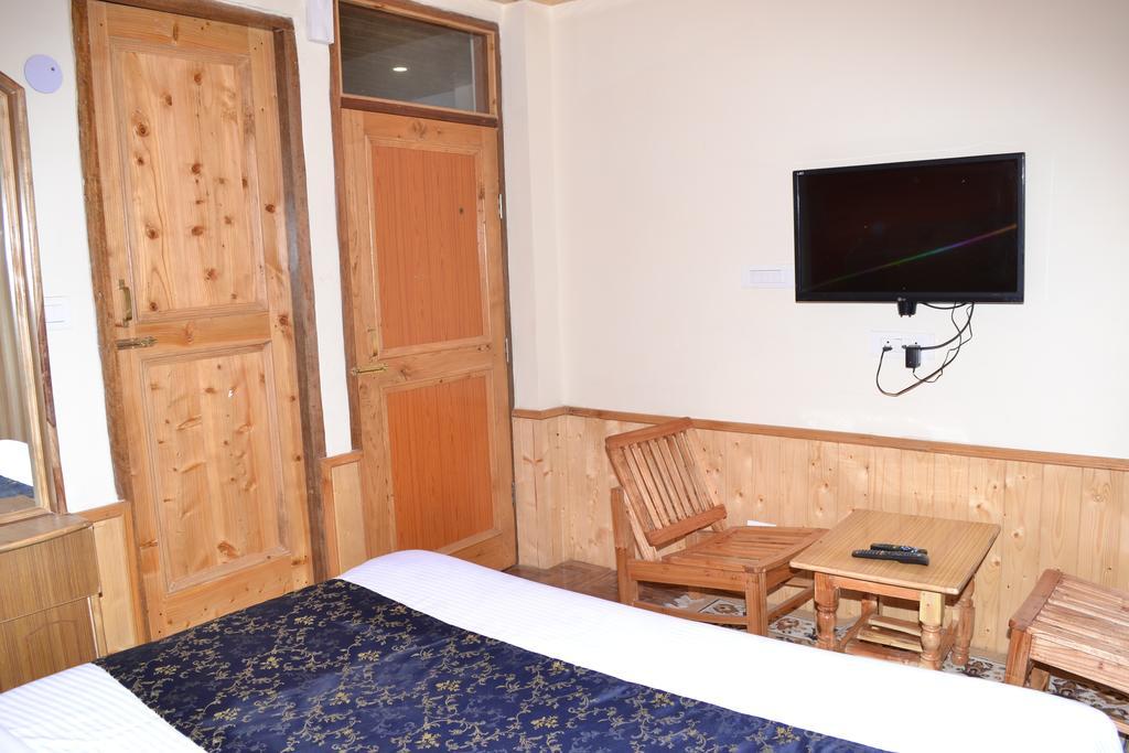 The Pranjal Inn Manāli Стая снимка